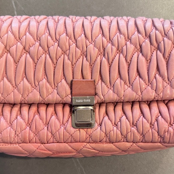 Miu Miu Pink Quilted Shoulder Bag with Crystal Chain - Picture 3 of 9
